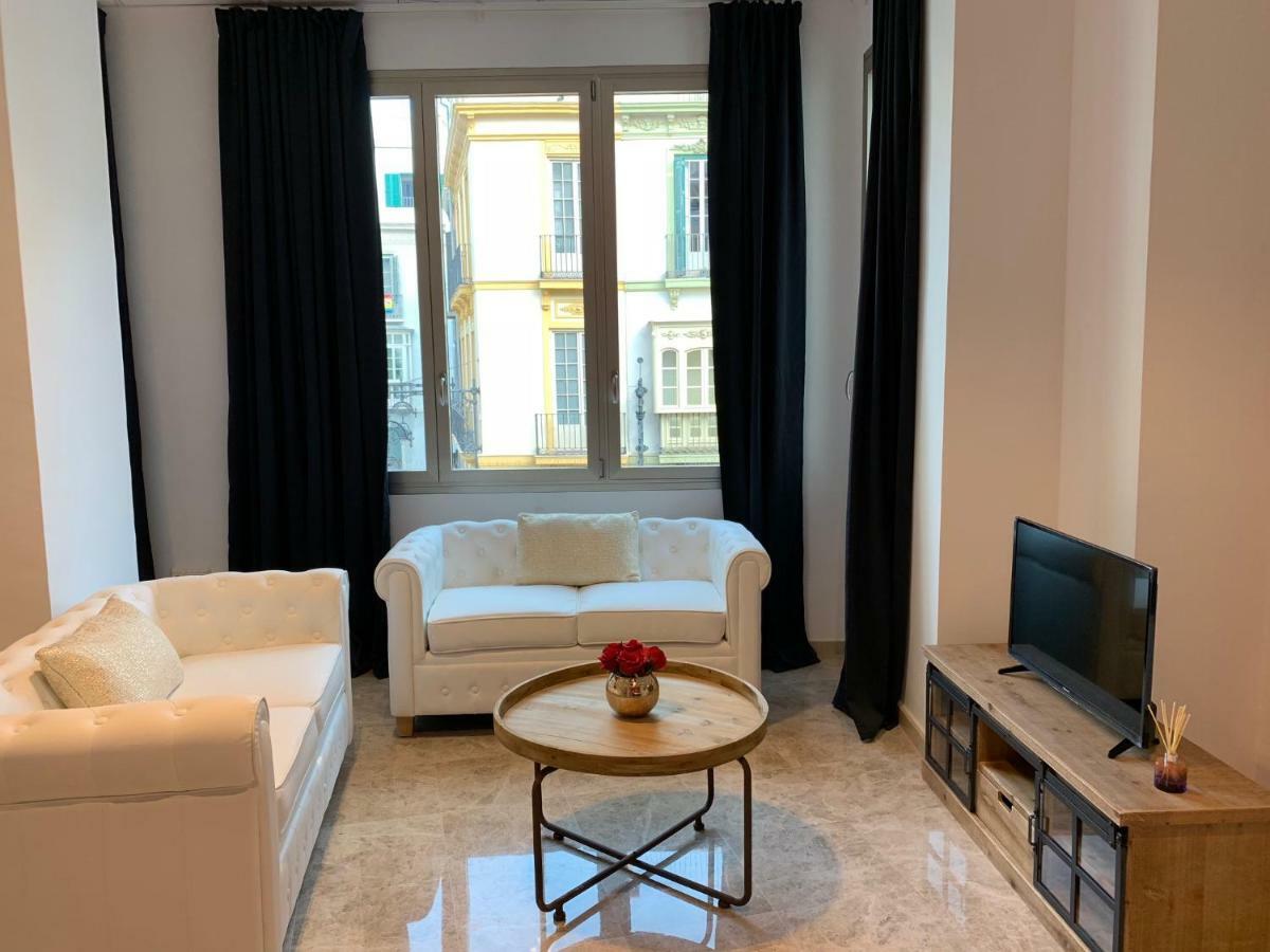 Apartamentos Arc Felix Saenz 2 2 Malaga Exterior photo